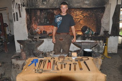 farrier 1